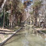 Niasarm madi; şehrin içindeki küçük bir su, İsfahan Niasarm madi; şehrin içindeki küçük bir su