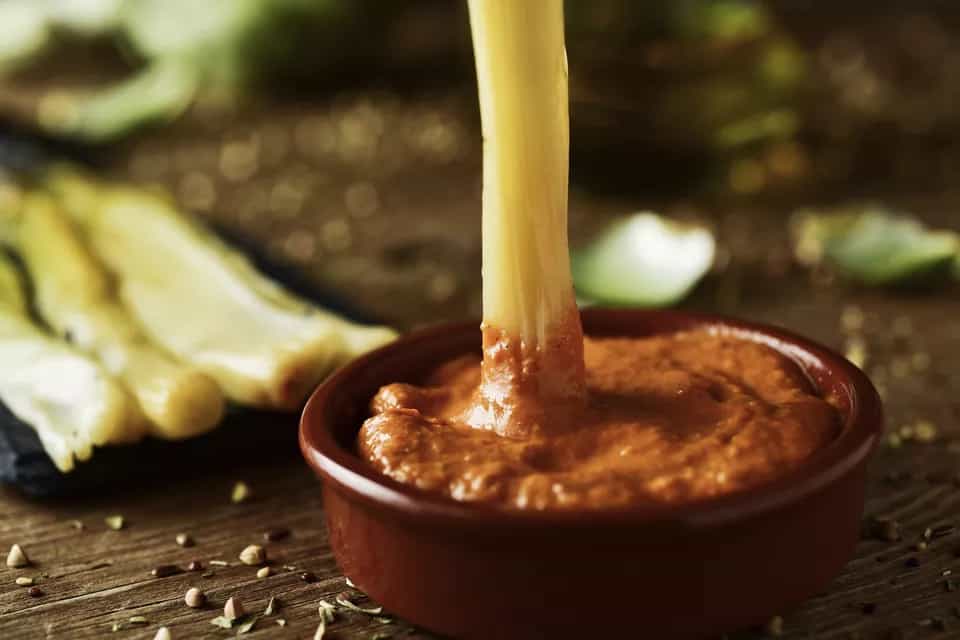 Calçot ve romesco sosu