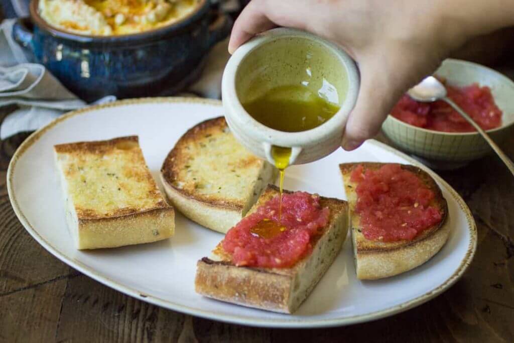 Tapas: Domatesli Ekmek