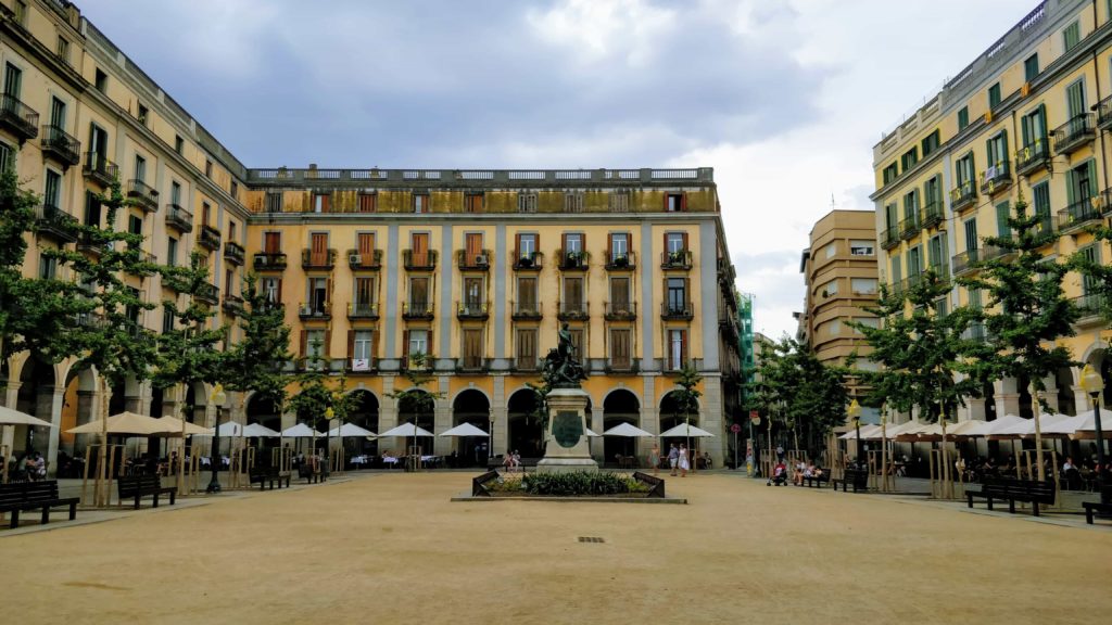 Girona Bağımsızlık Meydanı