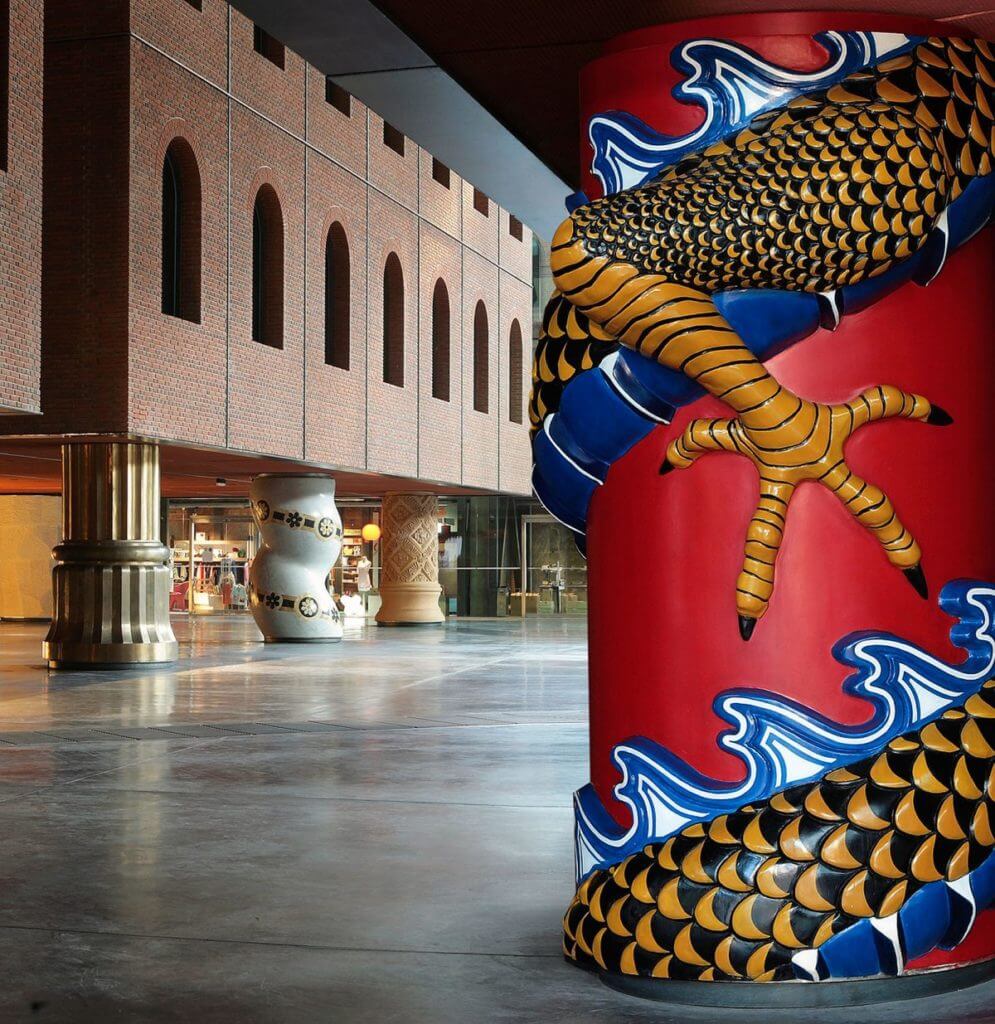 İspanya içinde ayrı bir ülke: Bilbao Gezi Notları 33 alhondiga bilbao colomn dragon china